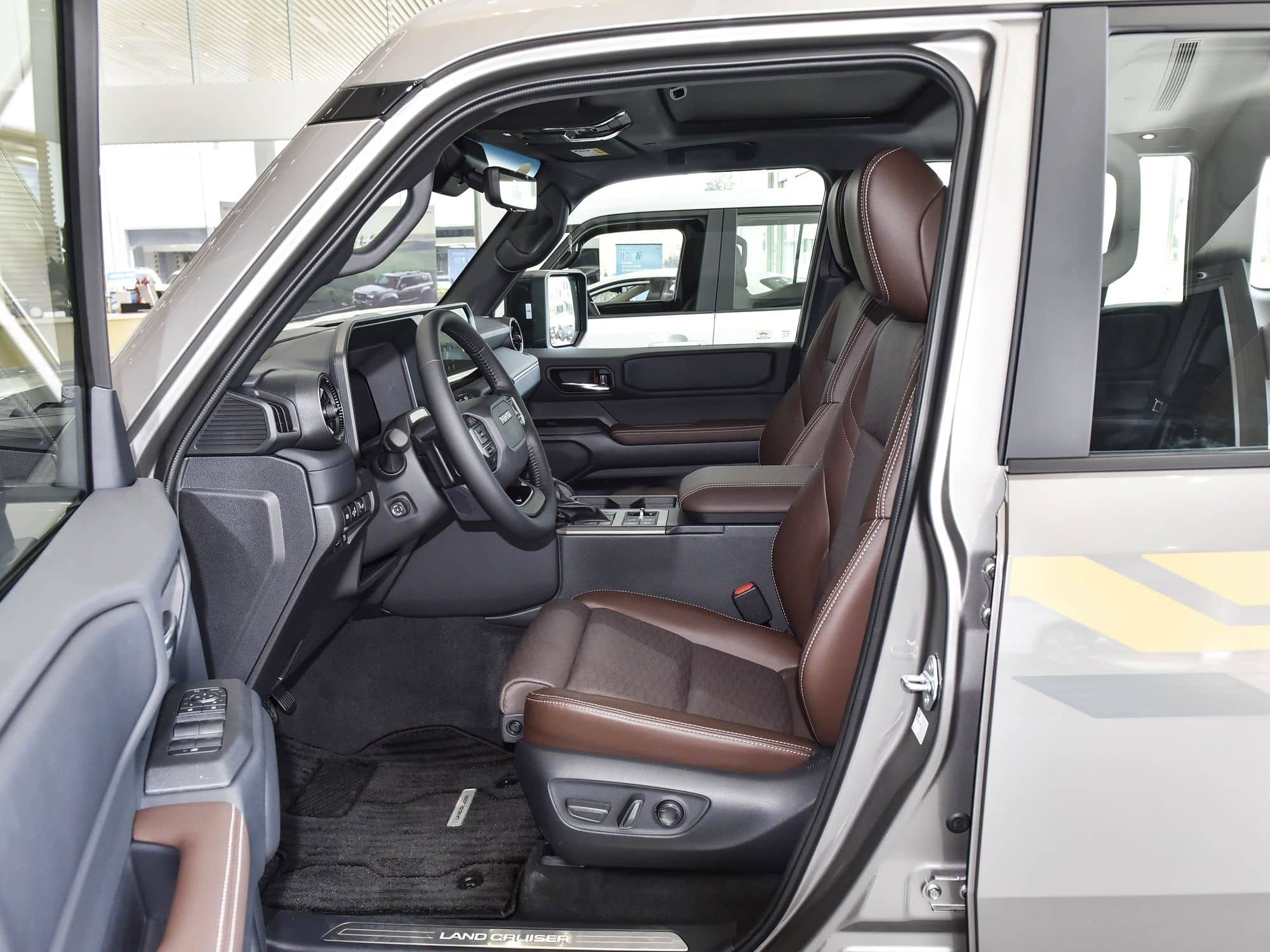 2025 Toyota Land Cruiser Prado (LC250) interior: front seats